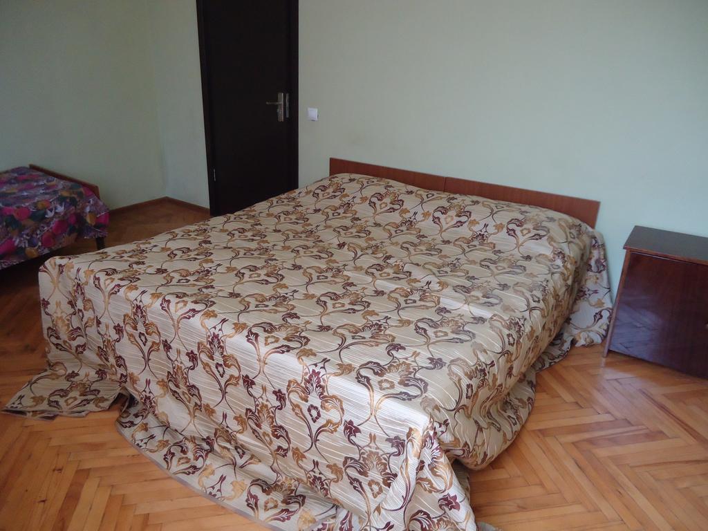 Guest House Lviv Грузия 쿠타이시 외부 사진